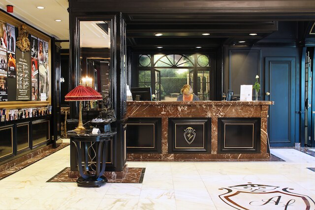 アポロファースト ブティック ホテル