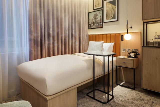 ザ メモワール クラブ（フォーマリー アンバサダーズ ブルームズベリー）