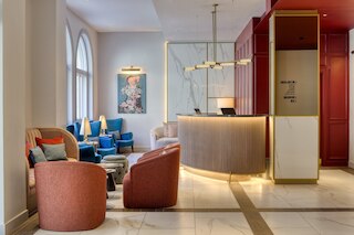 ザ メモワール クラブ（フォーマリー アンバサダーズ ブルームズベリー）