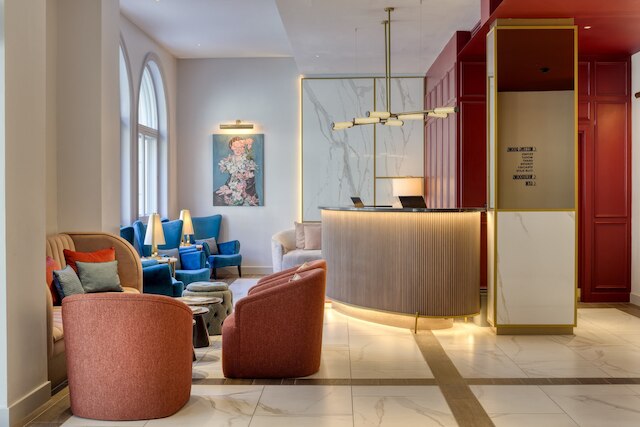 ザ メモワール クラブ（フォーマリー アンバサダーズ ブルームズベリー）