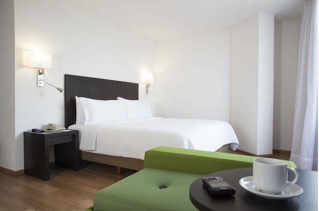 フィエスタ イン エクスプレス ナウカルパン