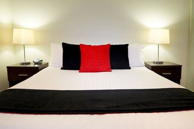 コンフォート アパートメンツ オン エリザベス