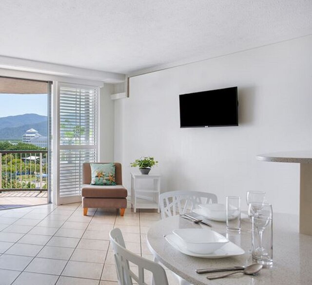 ブレークフリー ロイヤル ハーバー