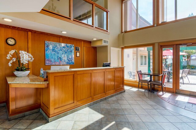 エコノ ロッジ イン & スイーツ