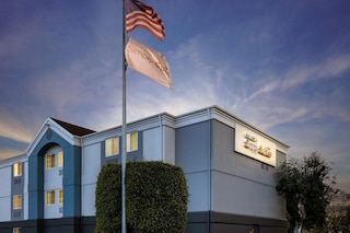 ソネスタ シンプリー スイーツ アーバイン イースト フットヒル