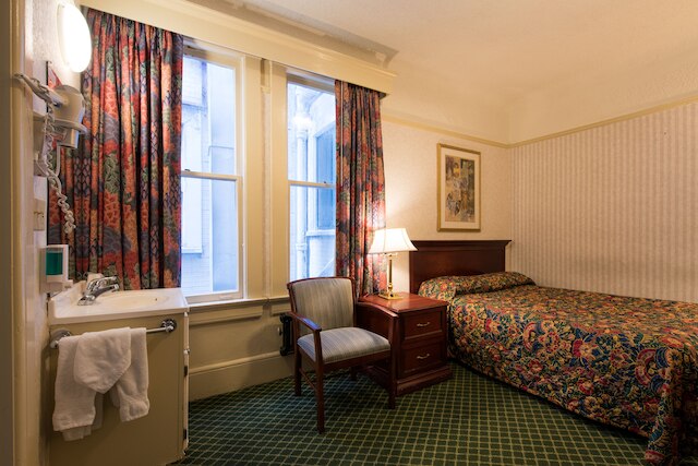 ユニオン スクエア プラザ ホテル