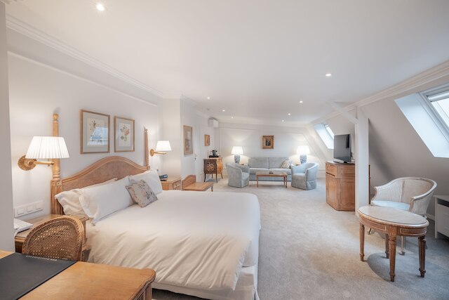 ホテル マノス ステファニー