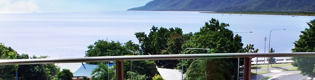 ケアンズ プラザ ホテル