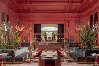 "カーサ・デ・ラス・アーテス、メリア・コレクションのメンバー"