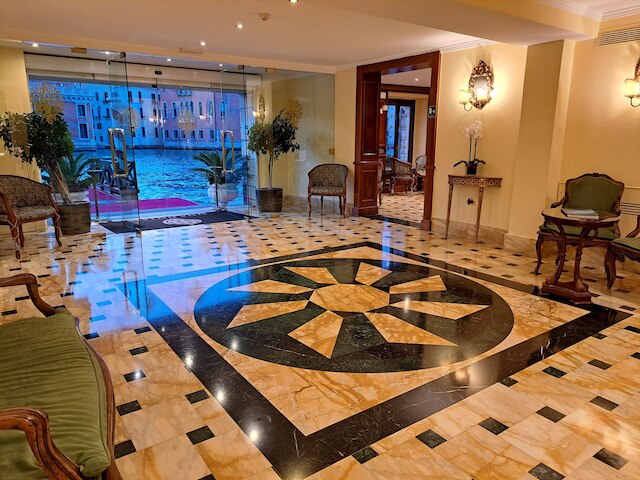 シーナ パラッツォ サンタンジェロ