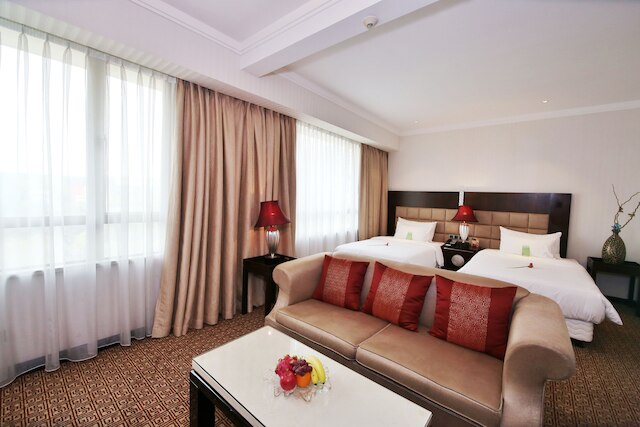 ドンファンホテル広州 (广州东方宾馆)