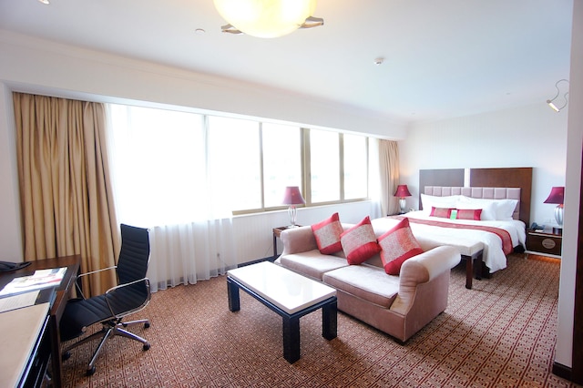 ドンファンホテル広州 (广州东方宾馆)