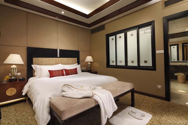 ドンファンホテル広州 (广州东方宾馆)