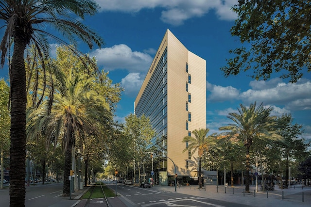 フォー ポインツ バイ シェラトン バルセロナ ディアゴナル