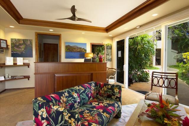 ホエラーズ コーブ オーシャンフロント リゾート