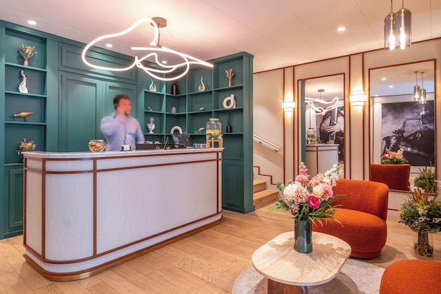 ディエーズ オテル バスティーユ