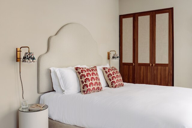 ネイティブ キングズ ワードローブ、セントポールズ