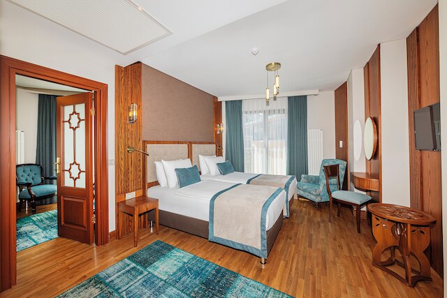 トリトン ホテル