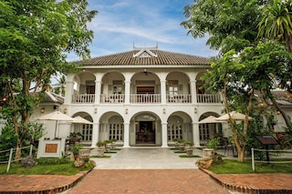 ヴィラ サンティ ホテル