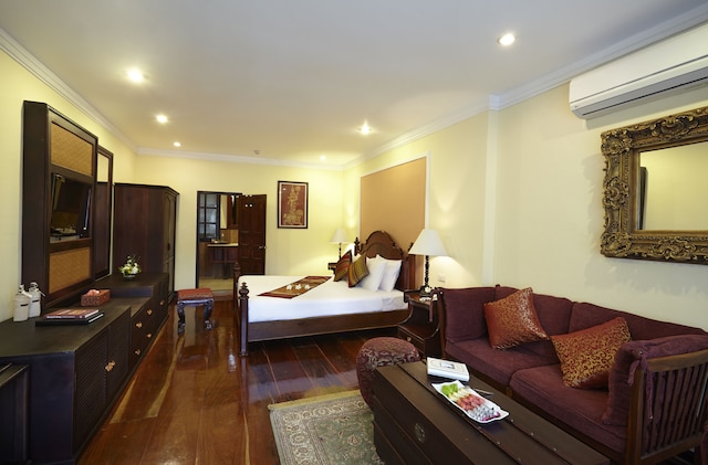 ヴィラ サンティ ホテル