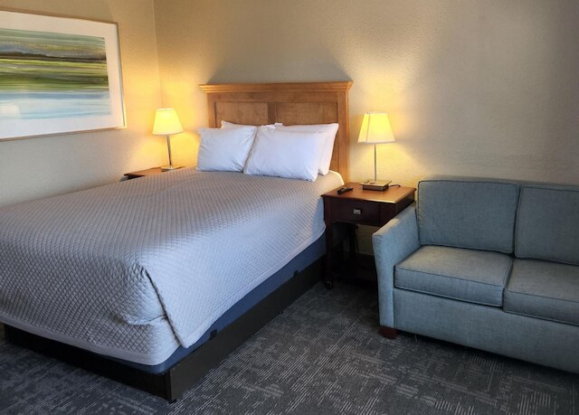 クイーン シティ イン