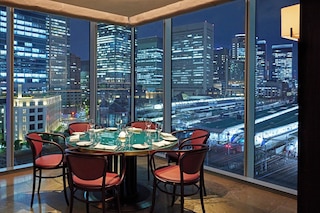 フォーシーズンズホテル丸の内 東京