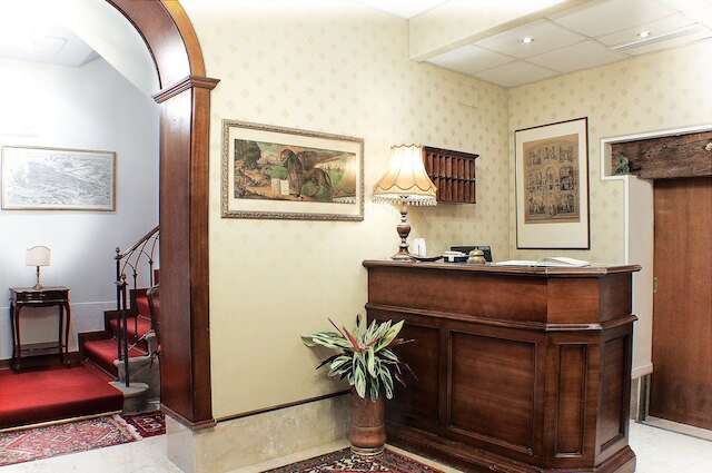 アポストリ パラーチェ