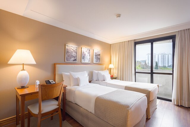 ジョージ V アルト デ ピニェイロス