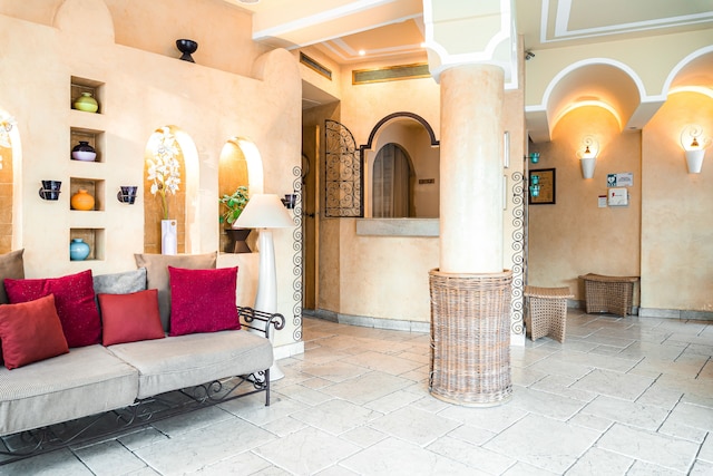 ヴィラ ロイヤル モンスリー