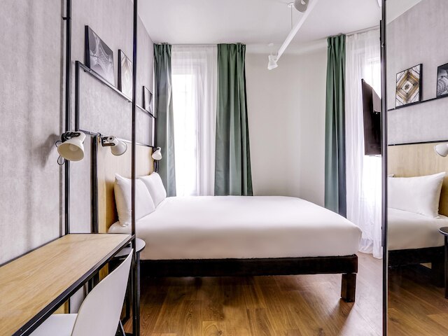 イビス ドメニル ポルト ドレー