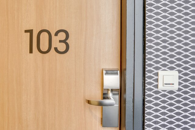 イビス ドメニル ポルト ドレー