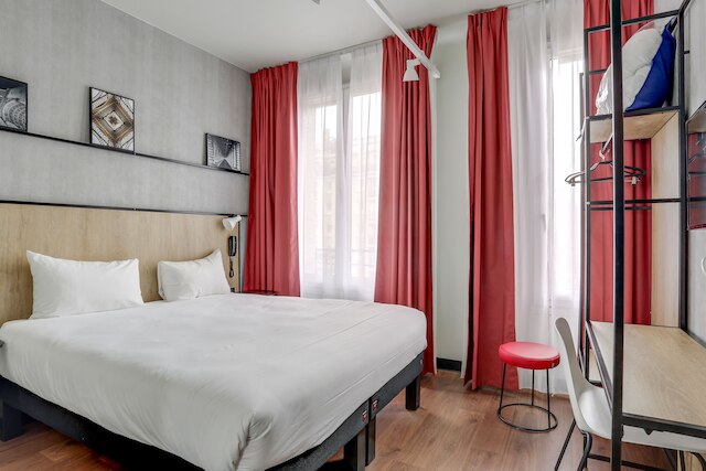 イビス ドメニル ポルト ドレー