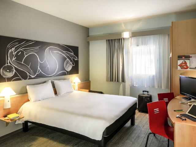 イビス オランジュ シュッド