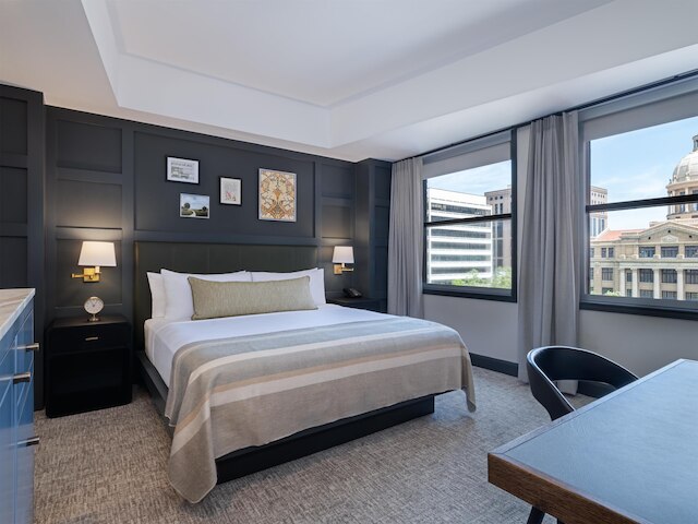 ザ サム ヒューストン, タペストリー コレクション バイ ヒルトン