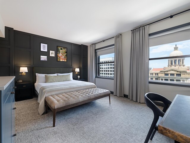 ザ サム ヒューストン, タペストリー コレクション バイ ヒルトン