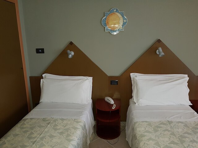 アダウラ ビレッジ エ コングレッシ