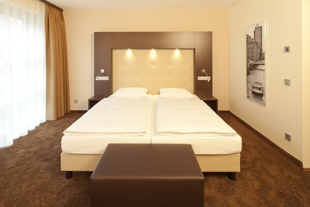 ヘイコテル - ホテル アム シュタットパーク