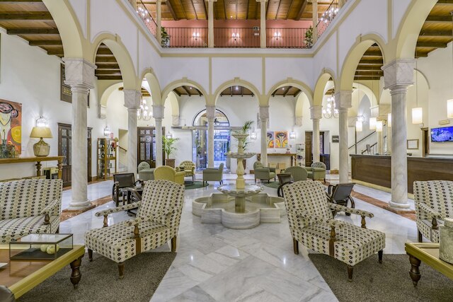 ヴィンチ ラ ラビダ ホテル