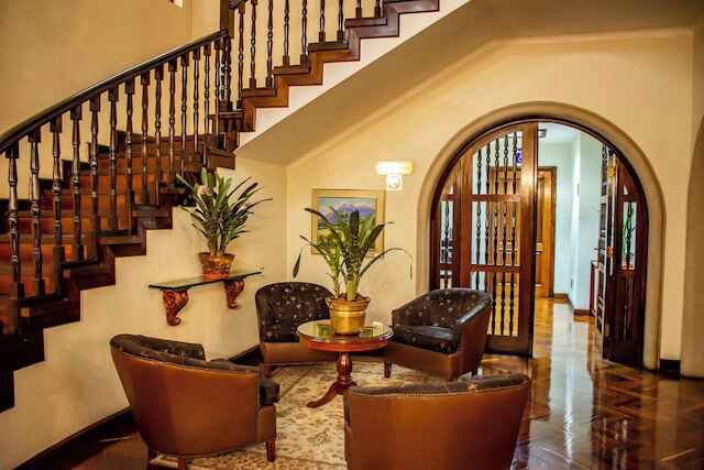 ベストウェスタン プラス ホテル ストフェラ