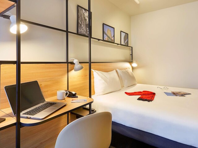 イビス ロリアン サントル ガレ