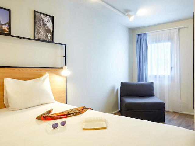 イビス ロリアン サントル ガレ