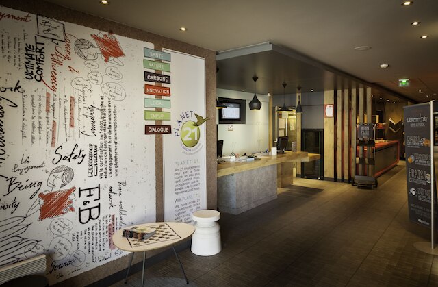 イビス ロリアン サントル ガレ