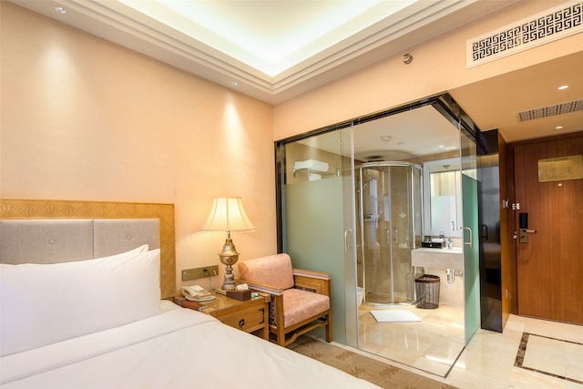 シーザン ホテル 成都 (成都西蔵飯店)