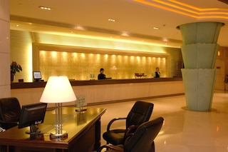 メリー ホテル上海 (上海美丽园龙都大酒店)