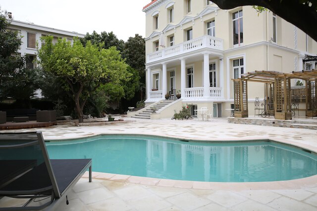 オテル アルメノンヴィル