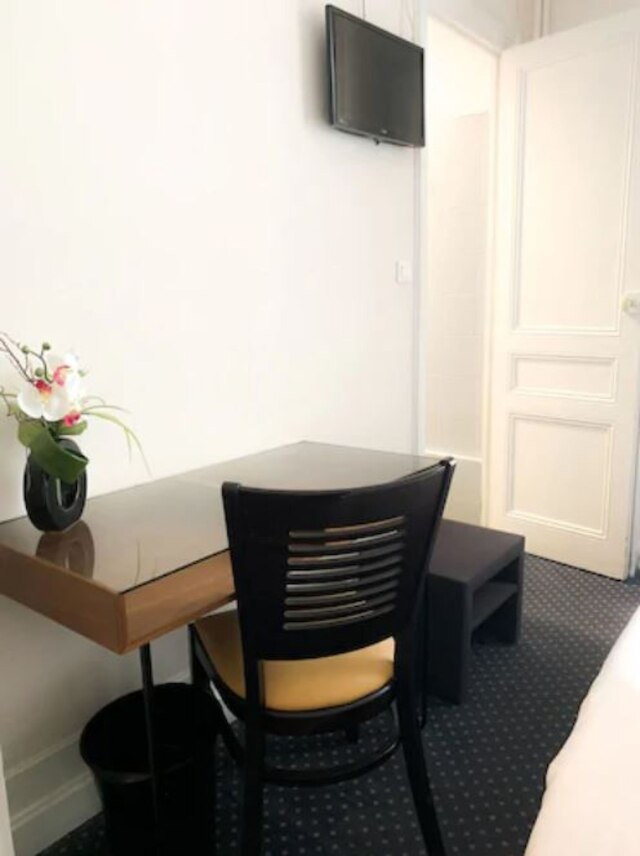 オテル アルメノンヴィル