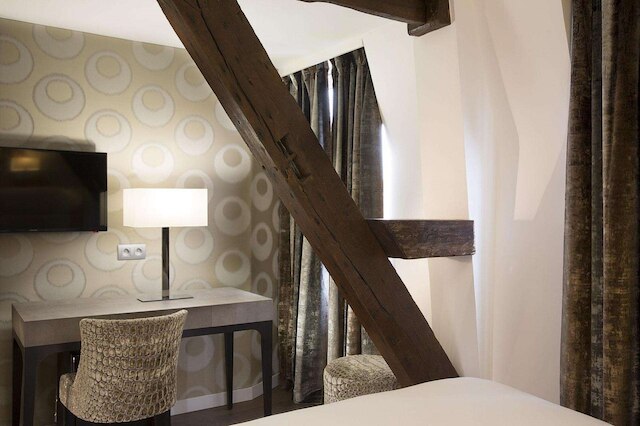 ホテル ジャック ド モレー