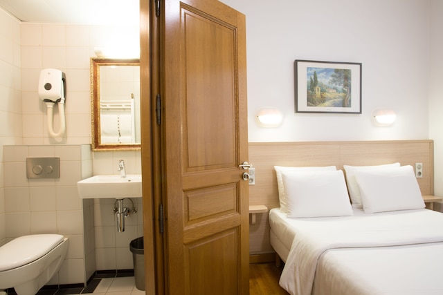 オテル ダルセ パリ