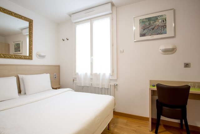 オテル ダルセ パリ