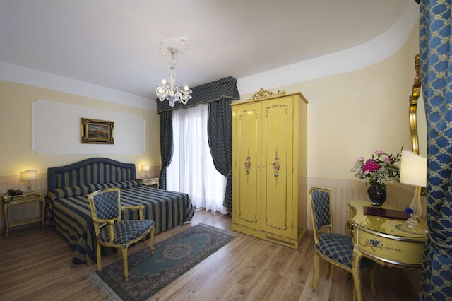 ホテル ヴィラ エデラ